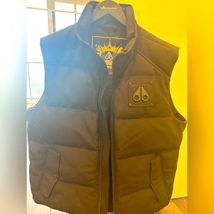 Brand new never worn
 with tag+ receipt +box
I sell because it’s big for me